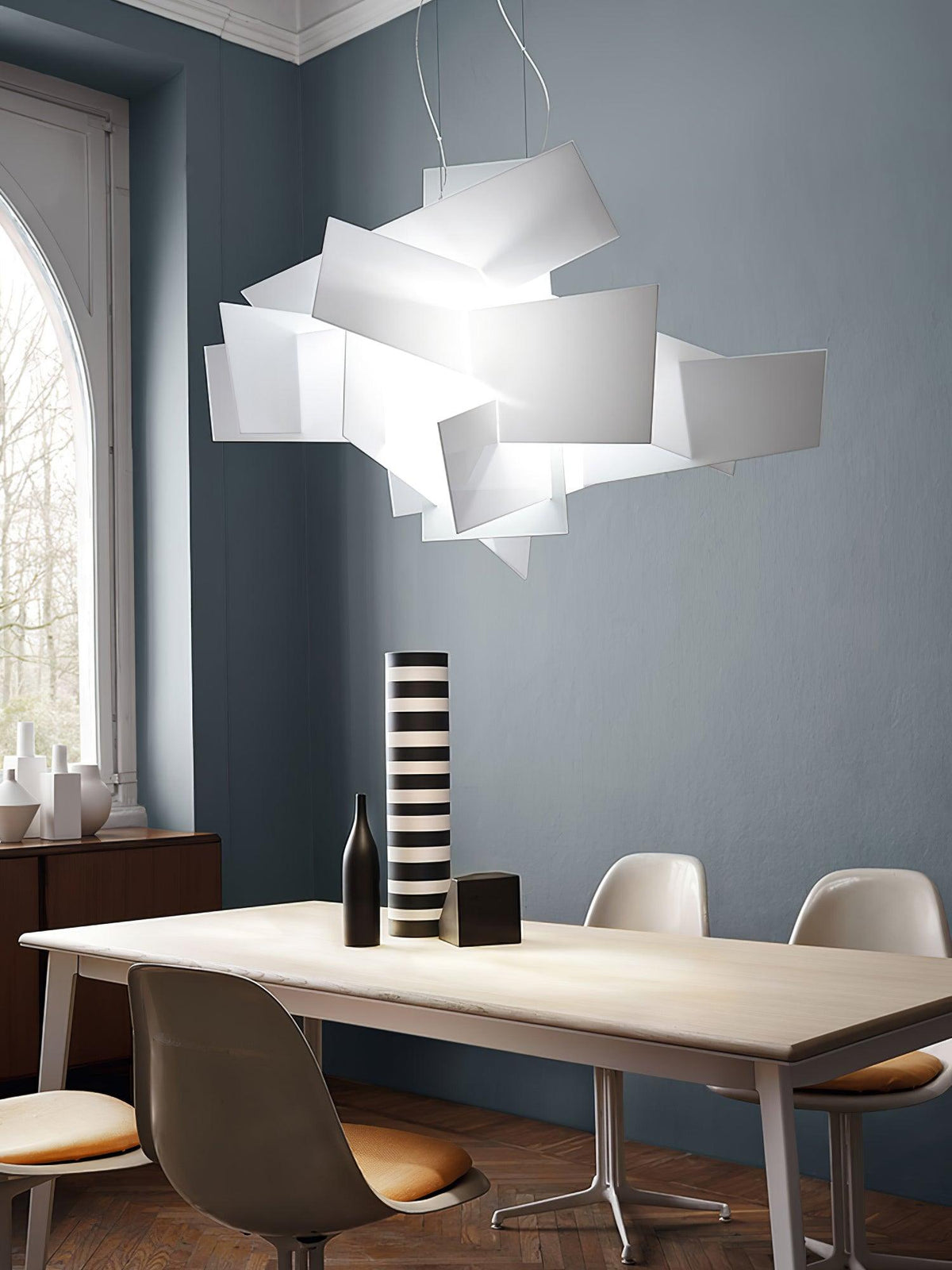 Big Bang Sculptural Pendant Light in White Metal and Acrylic