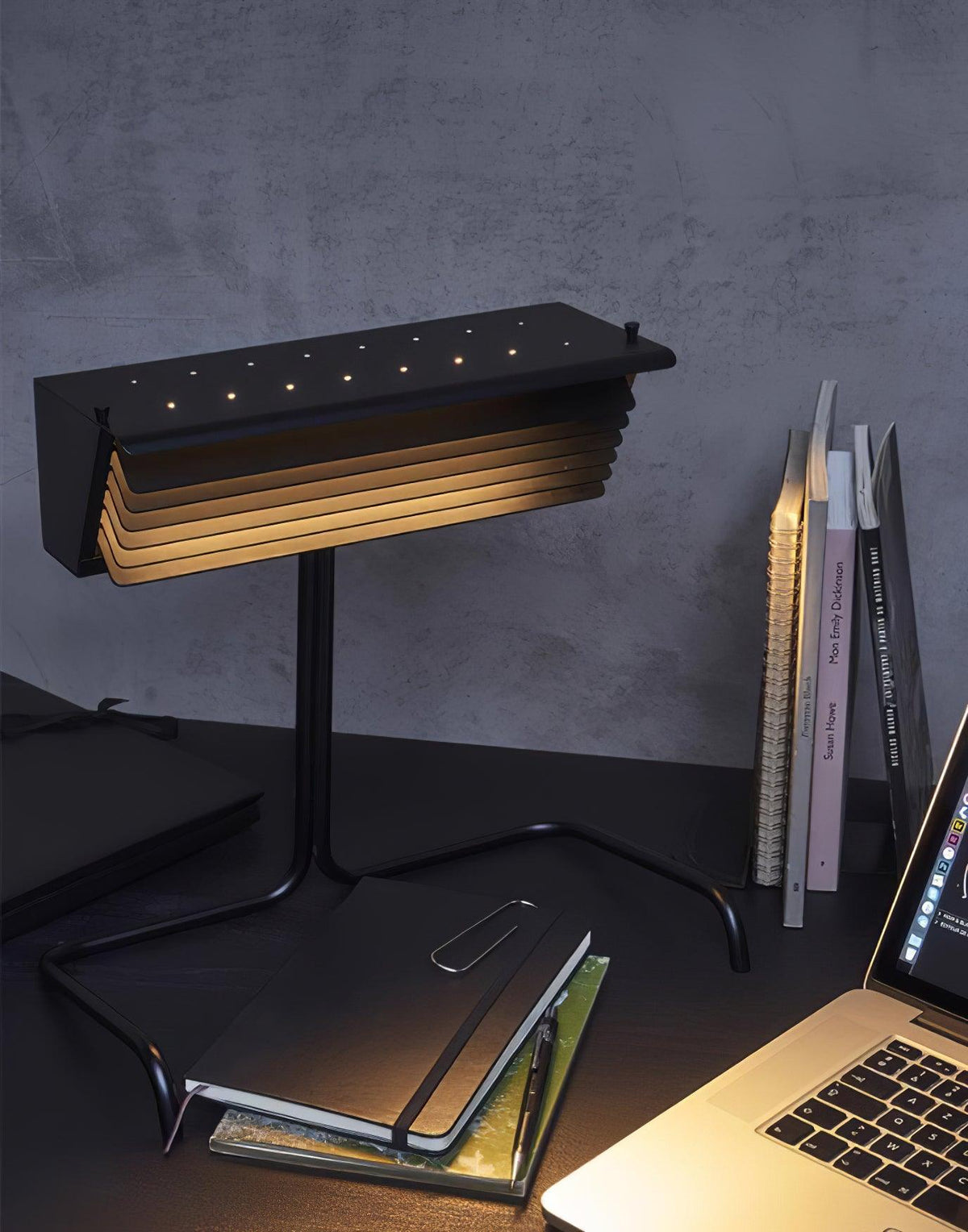 Xalor Table Lamp