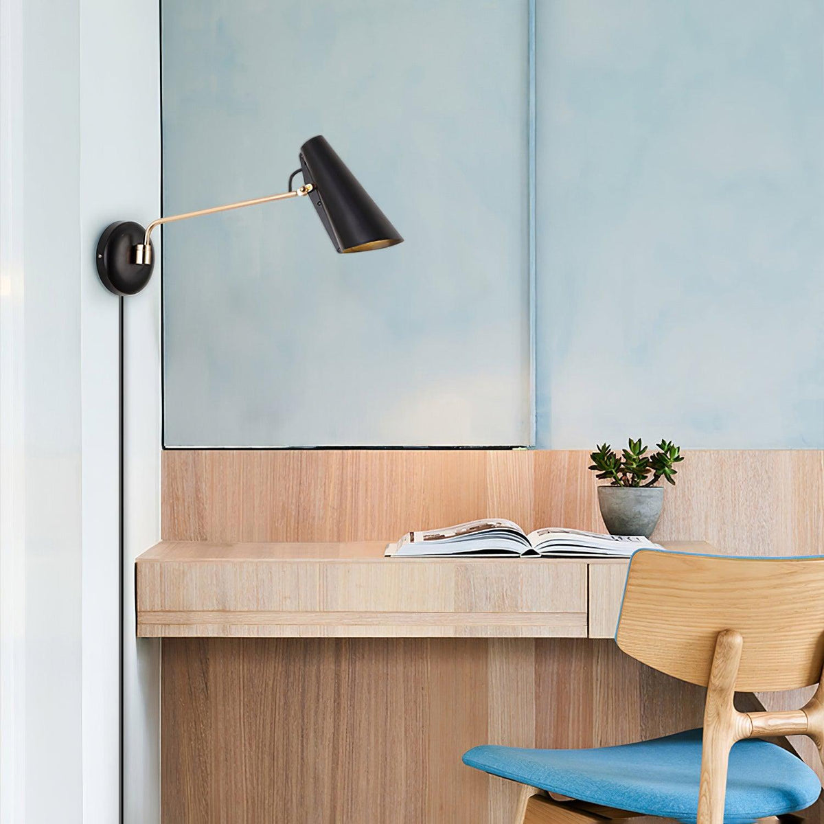 birdy-plug-in-wall-lamp