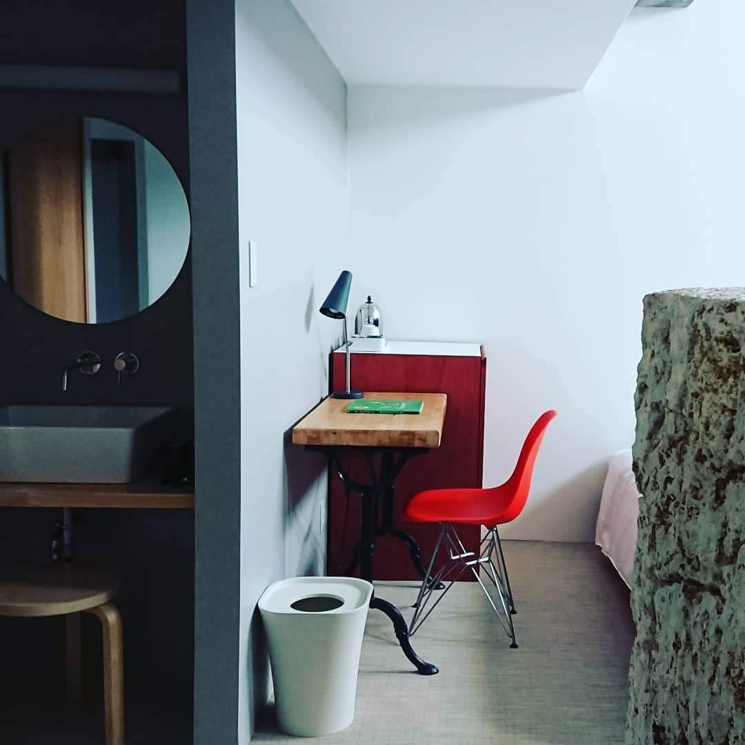 birdy-table-lamp