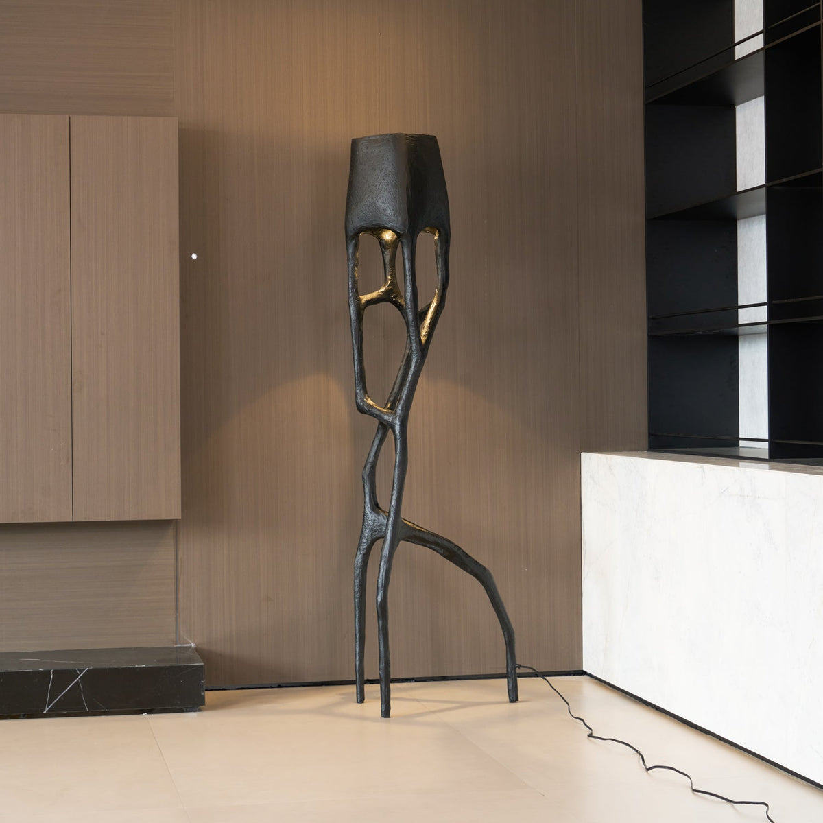 black-tree-sculpture-floor-lamp