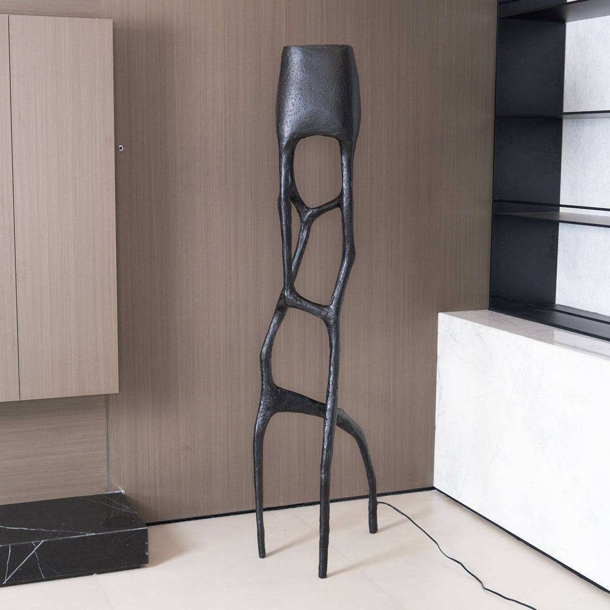 black-tree-sculpture-floor-lamp