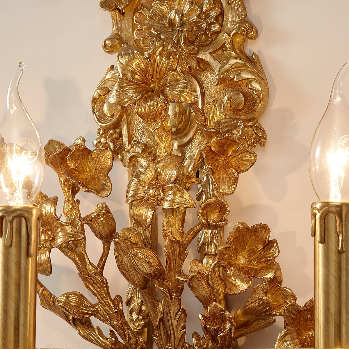 blanche-brass-wall-lamp