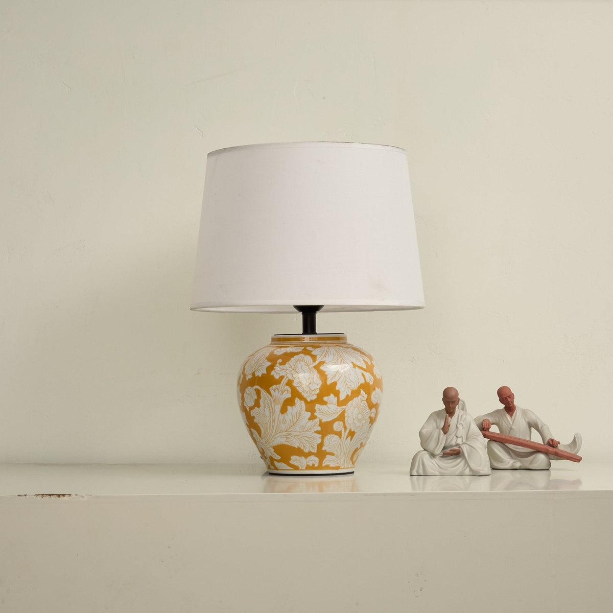 Blazing Blossom Ceramic Table Lamp – Artisan Floral Design for Modern Interiors