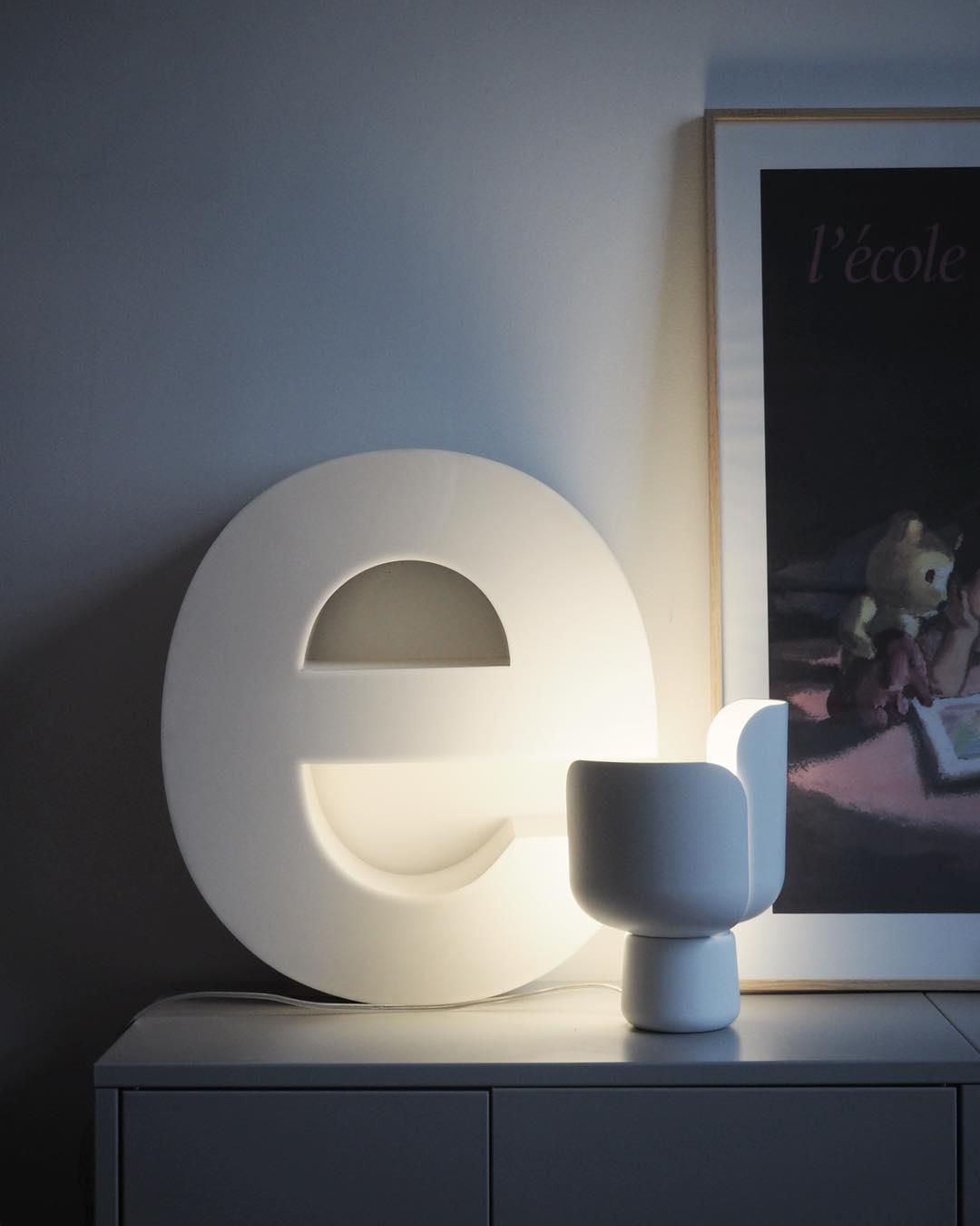 Blom Table Lamp