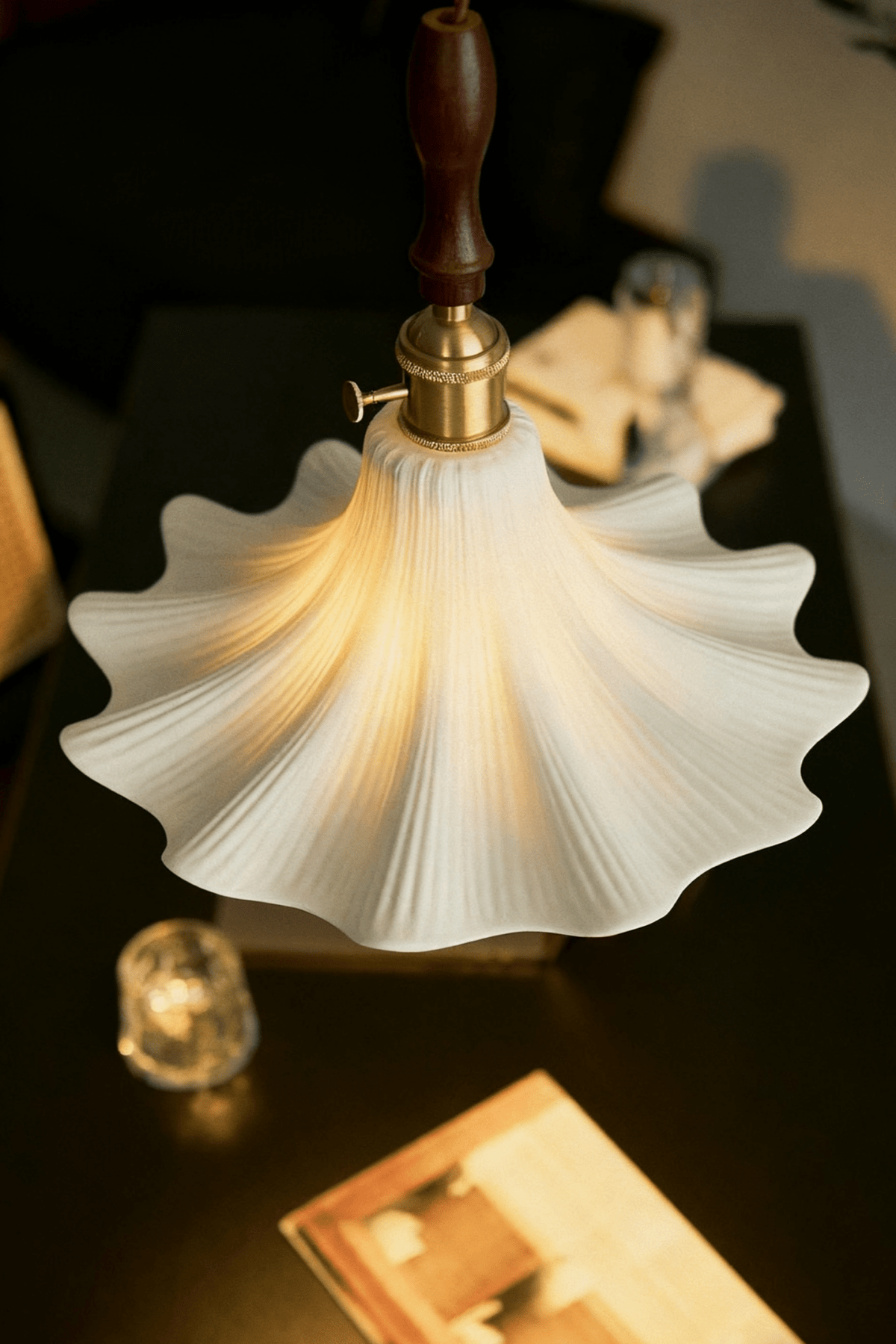 Bloom Twist Pendant Light – Art Glass & Brass Modern Hanging Lamp