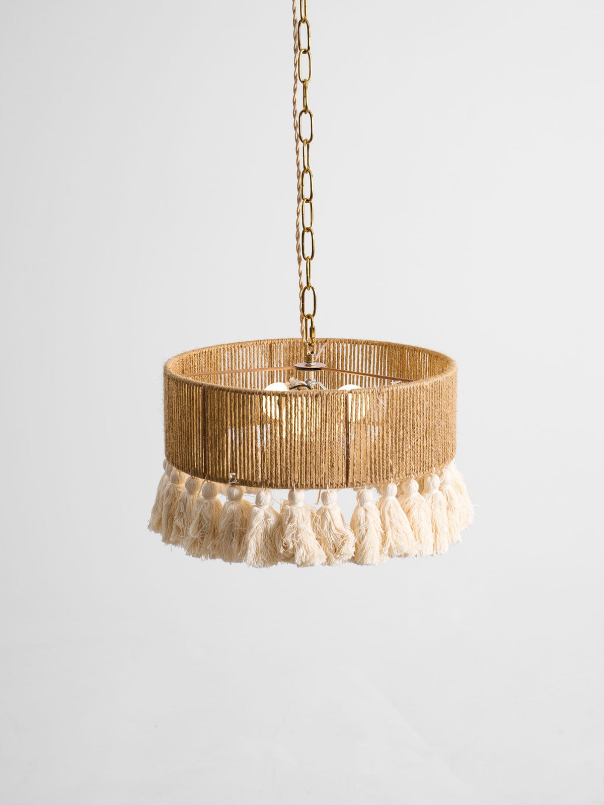 Boho Rara Handwoven Cotton Pendant Light – Natural Hemp Tassel Chandelier