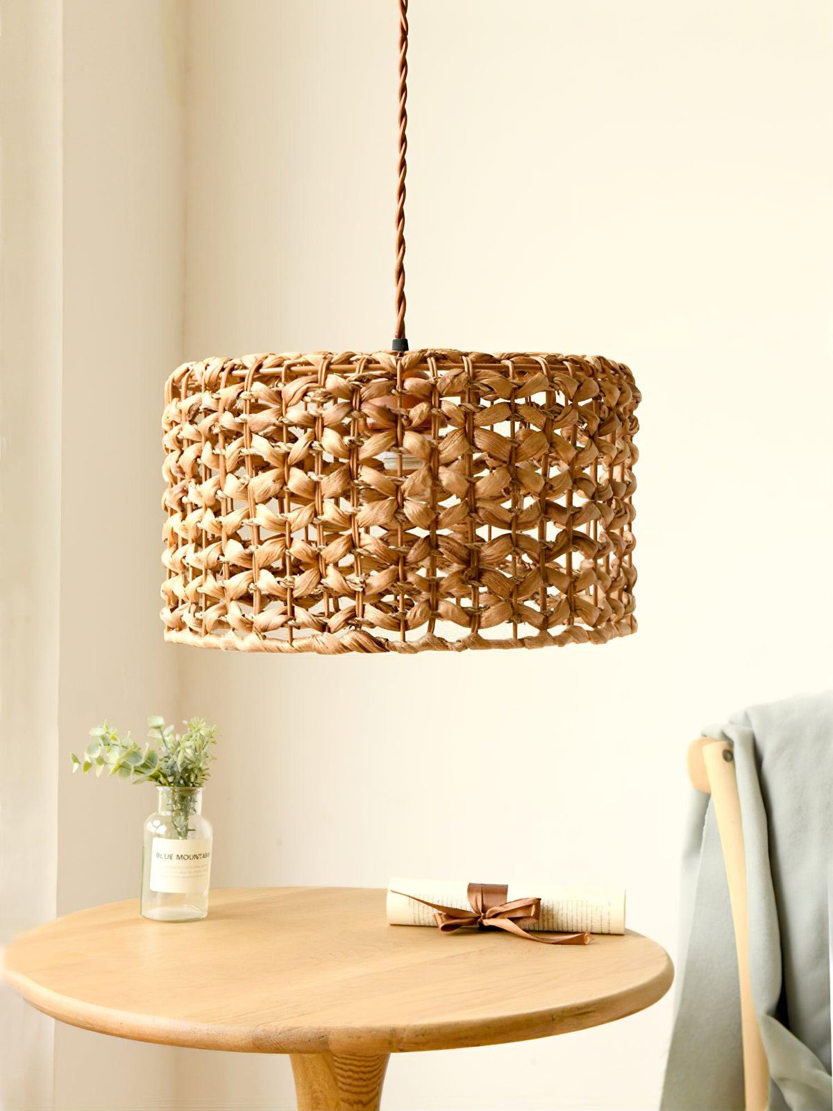 boho-rattan-woven-lampshade-pendant-light