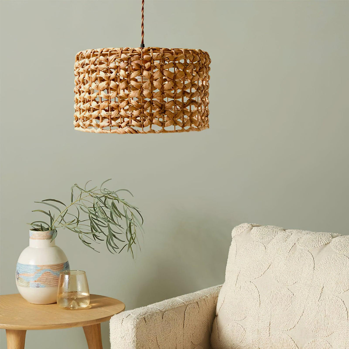 boho-rattan-woven-lampshade-pendant-light