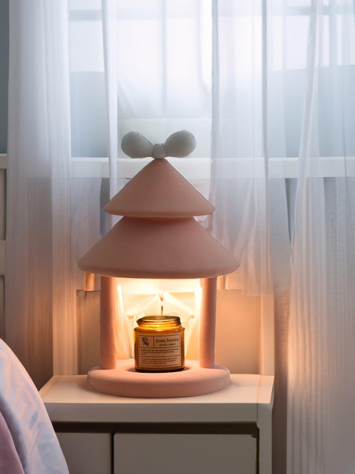 bow-tie-cone-table-lamp