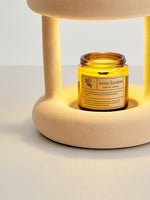 bow-tie-hat-table-lamp