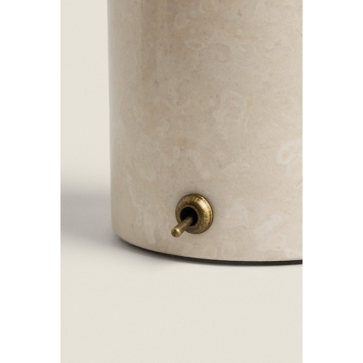 bristol-table-lamp