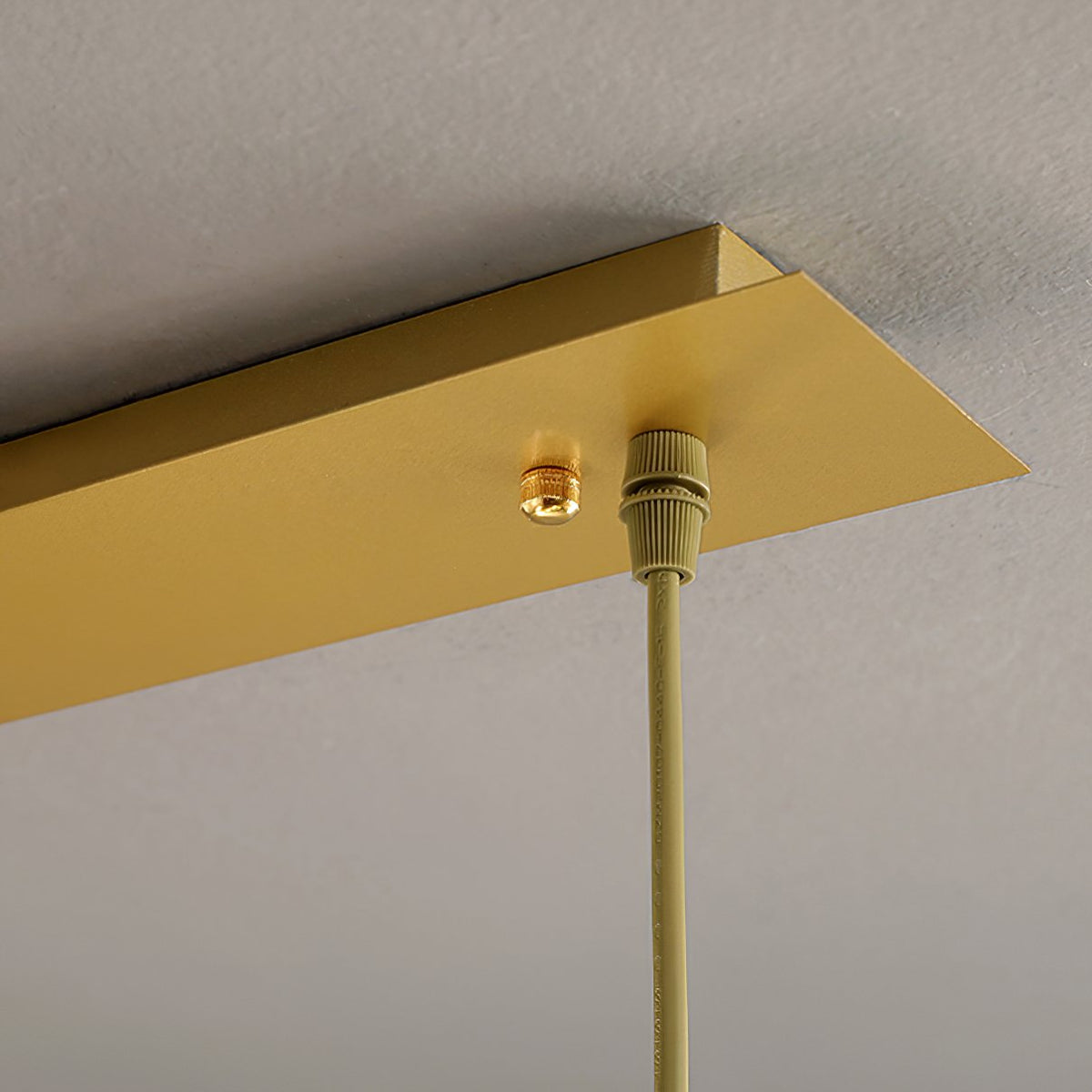 Broci Ring Chandelier