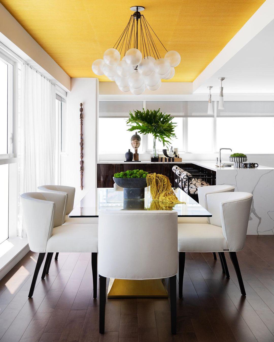 bubble-balloon-chandelier