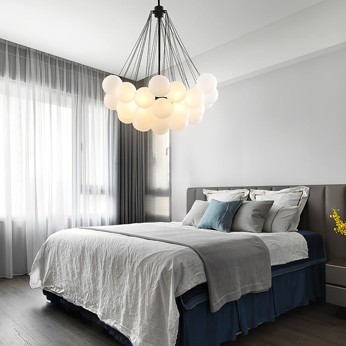 bubble-balloon-chandelier