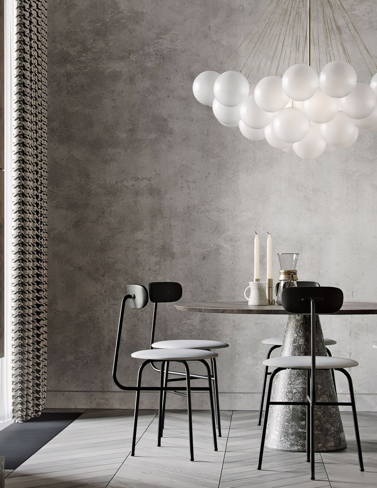 bubble-balloon-chandelier