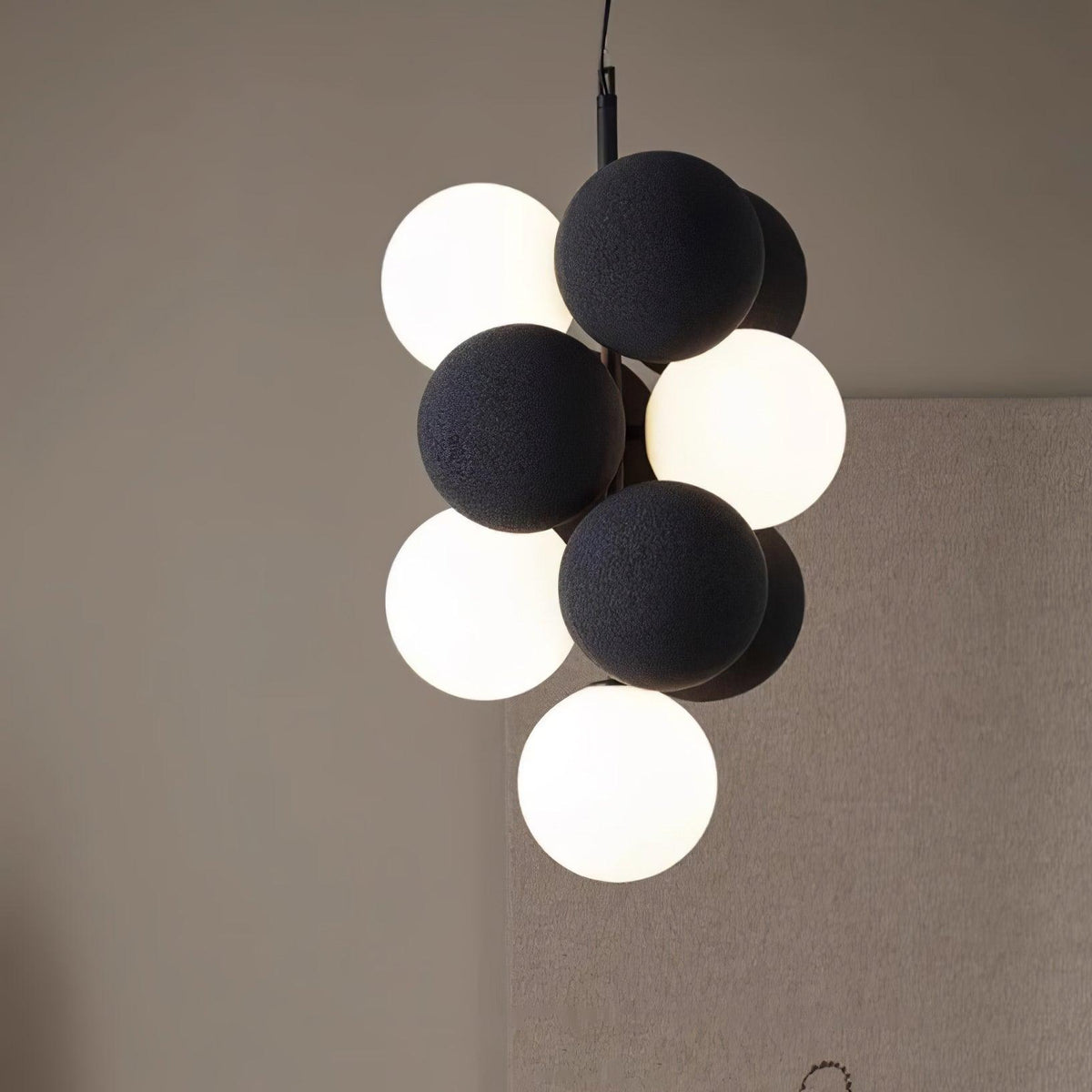 Bubbles Holly Designer Pendant Light – Modern Art Shade Lamp for Dining & Living Spaces
