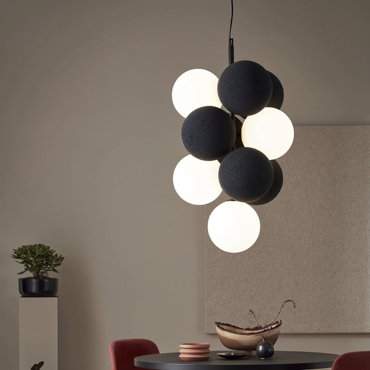 Bubbles Holly Designer Pendant Light – Modern Art Shade Lamp for Dining & Living Spaces