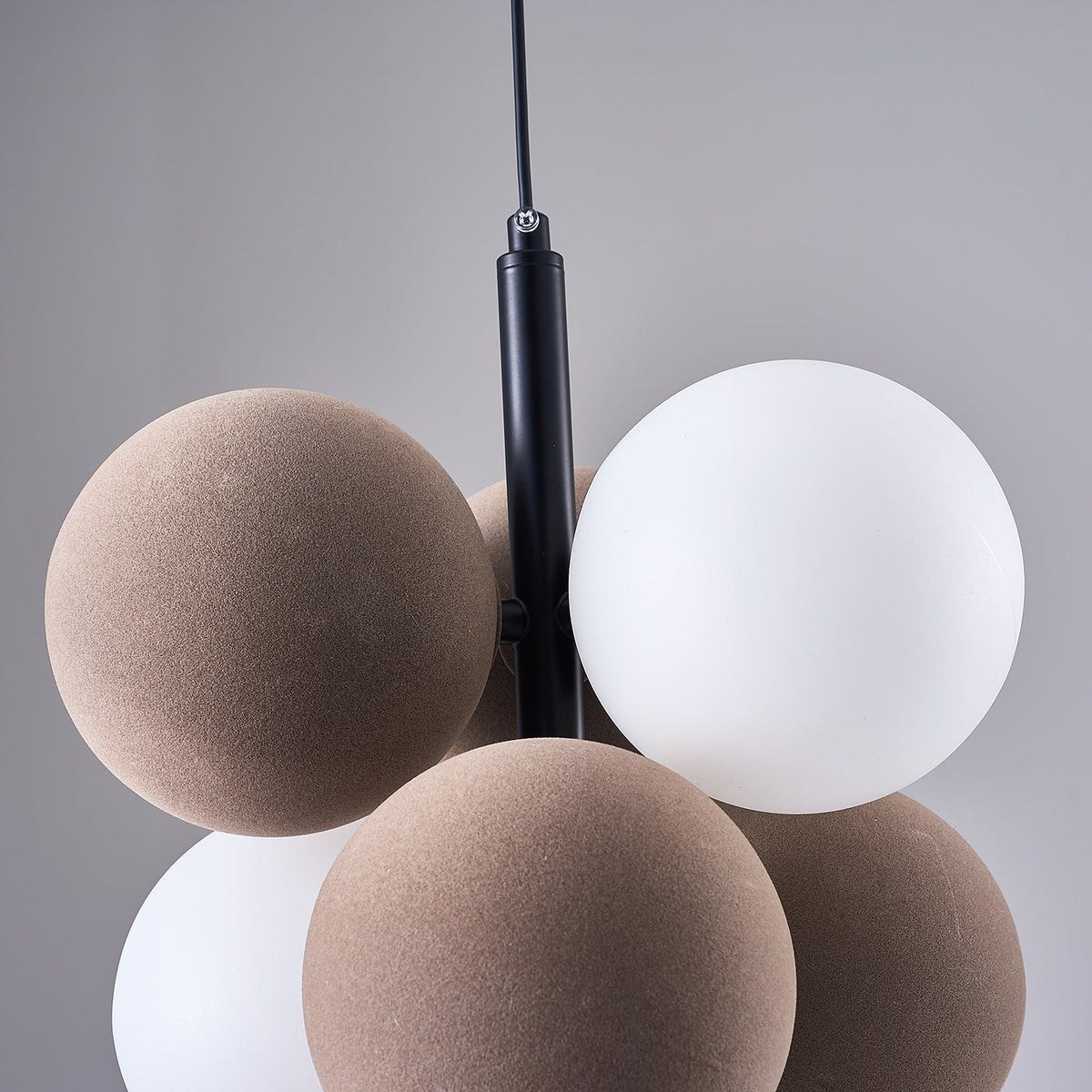 Bubbles Holly Designer Pendant Light – Modern Art Shade Lamp for Dining & Living Spaces