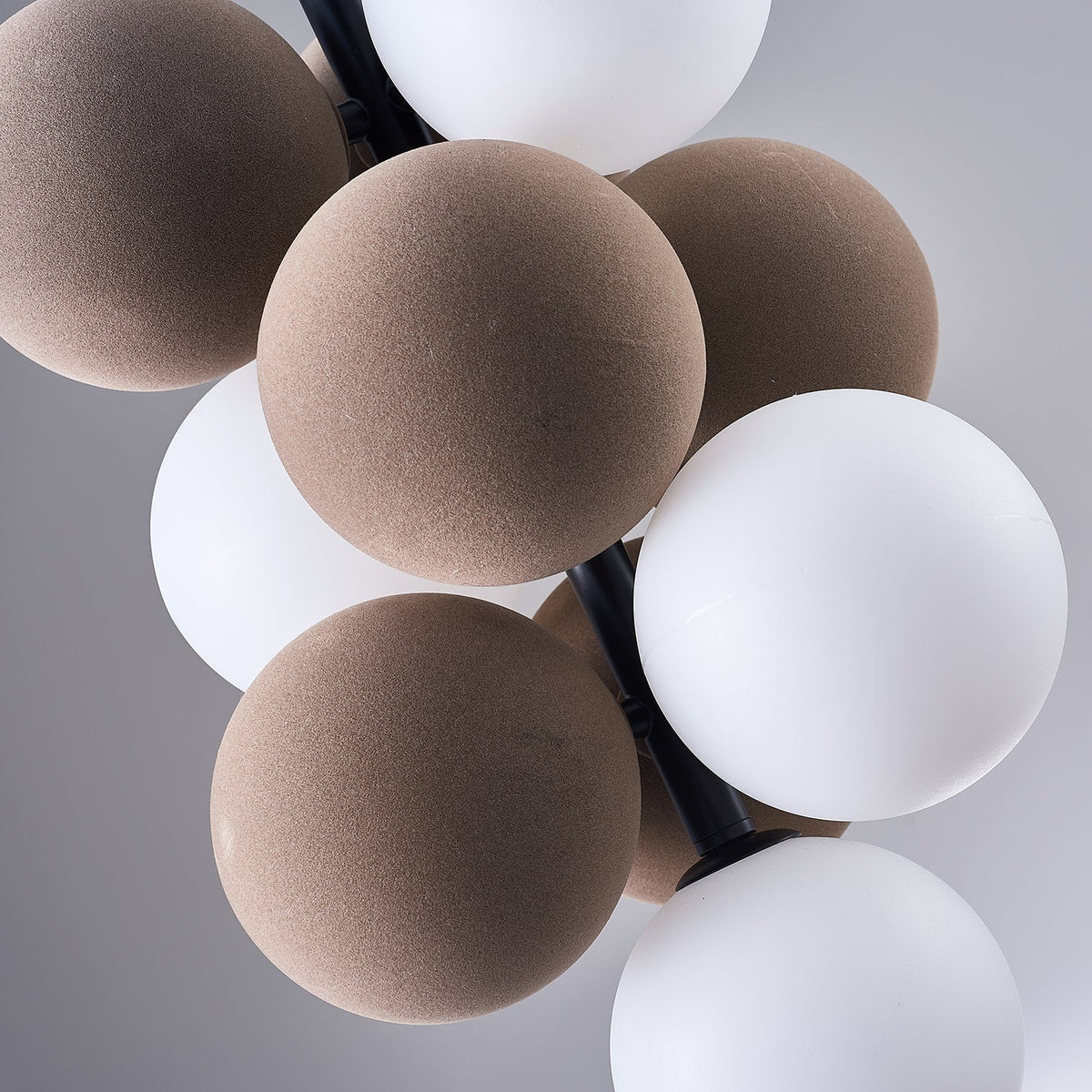 Bubbles Holly Designer Pendant Light – Modern Art Shade Lamp for Dining & Living Spaces