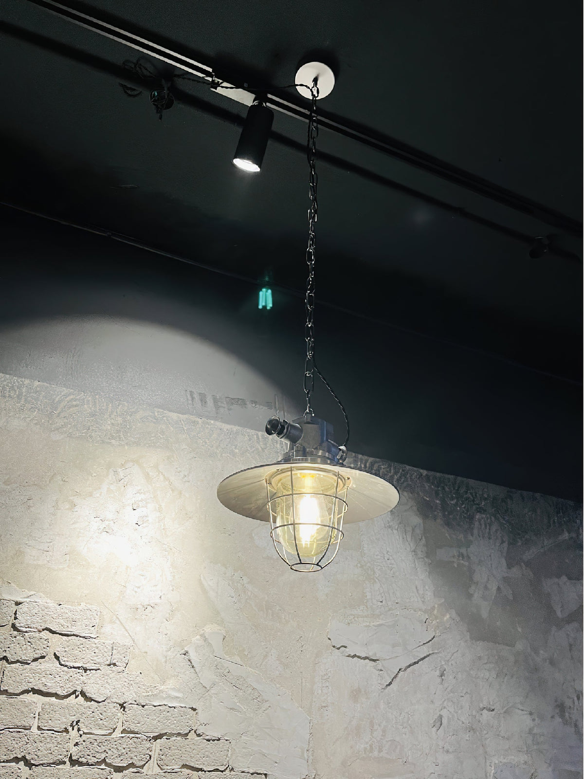 bulkhead-cage-pendant-light