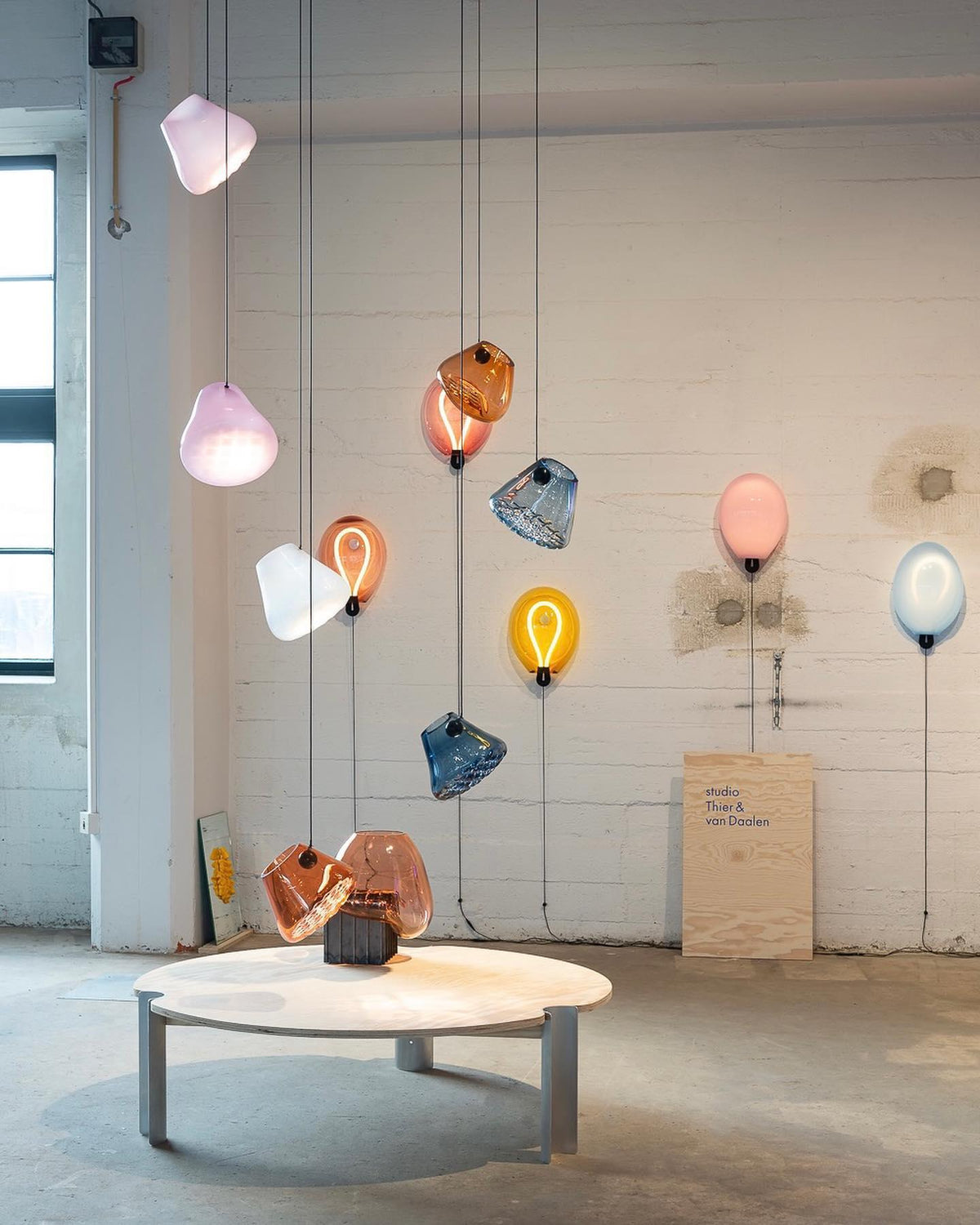 bulla-wall-light