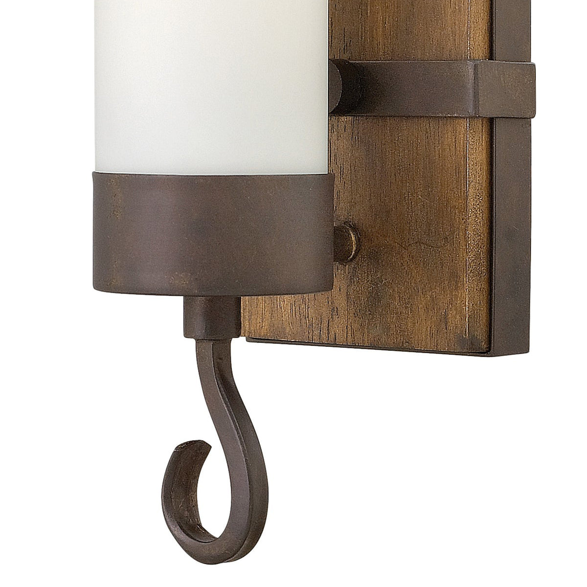 cabot-wall-lamp