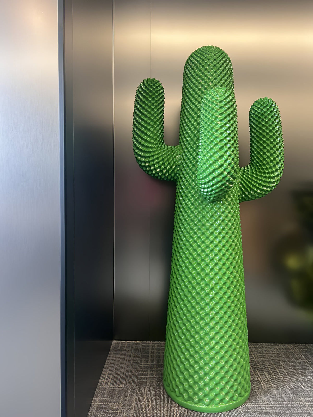 Mello Sculptural Cactus Coat Rack – Modern Entryway Sculpture