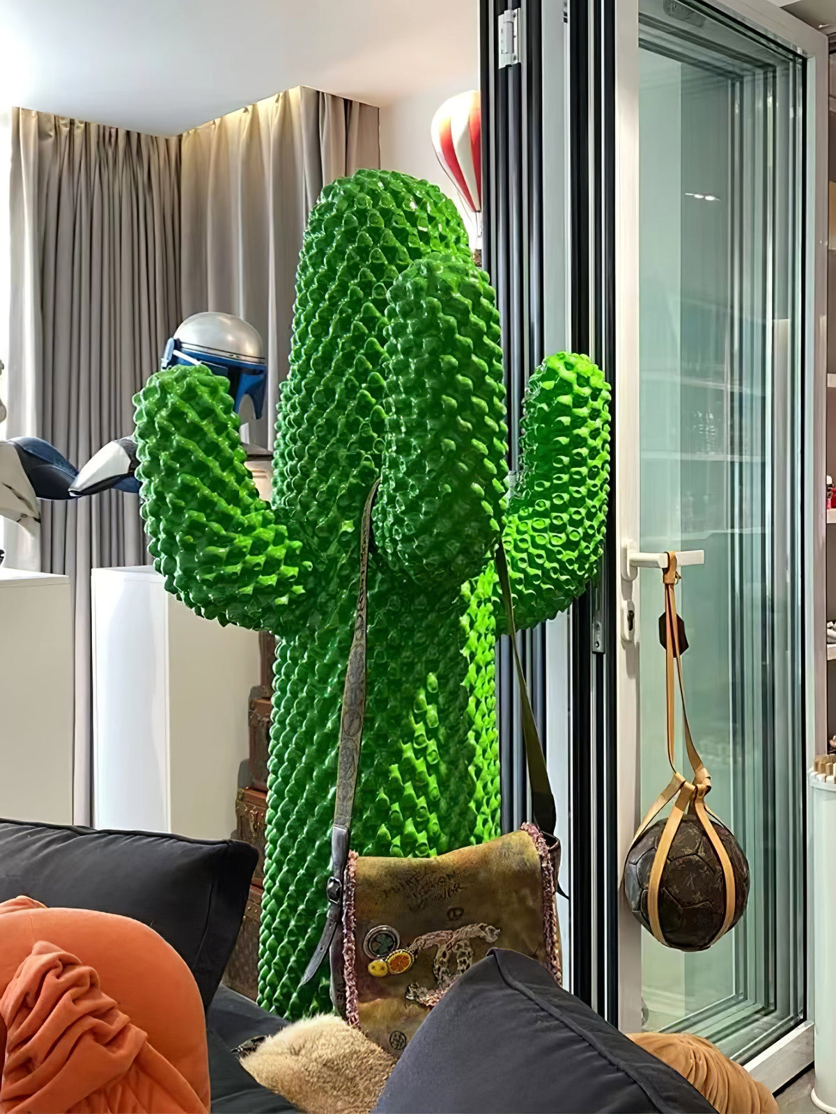 Mello Sculptural Cactus Coat Rack – Modern Entryway Sculpture