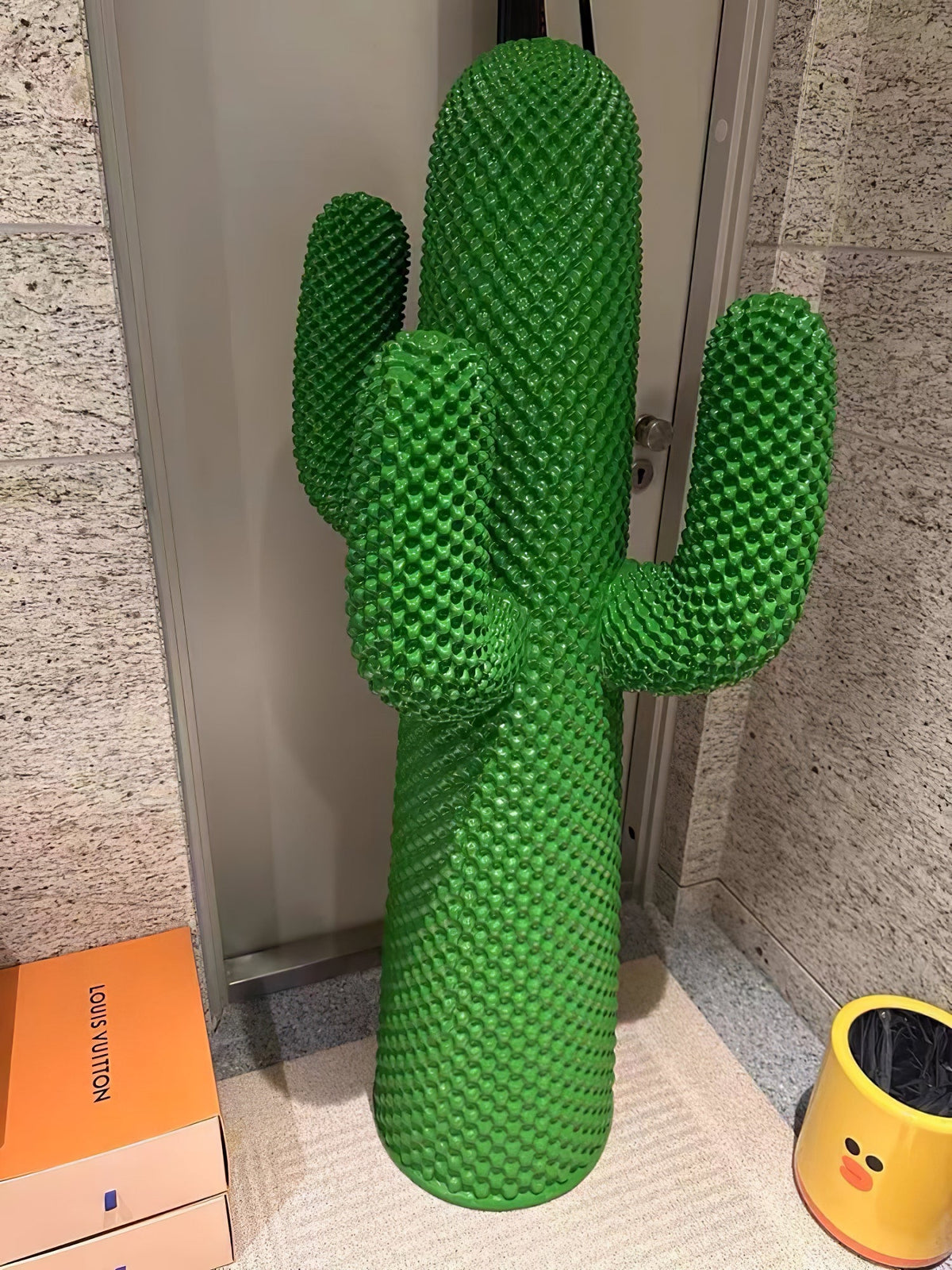 Mello Sculptural Cactus Coat Rack – Modern Entryway Sculpture