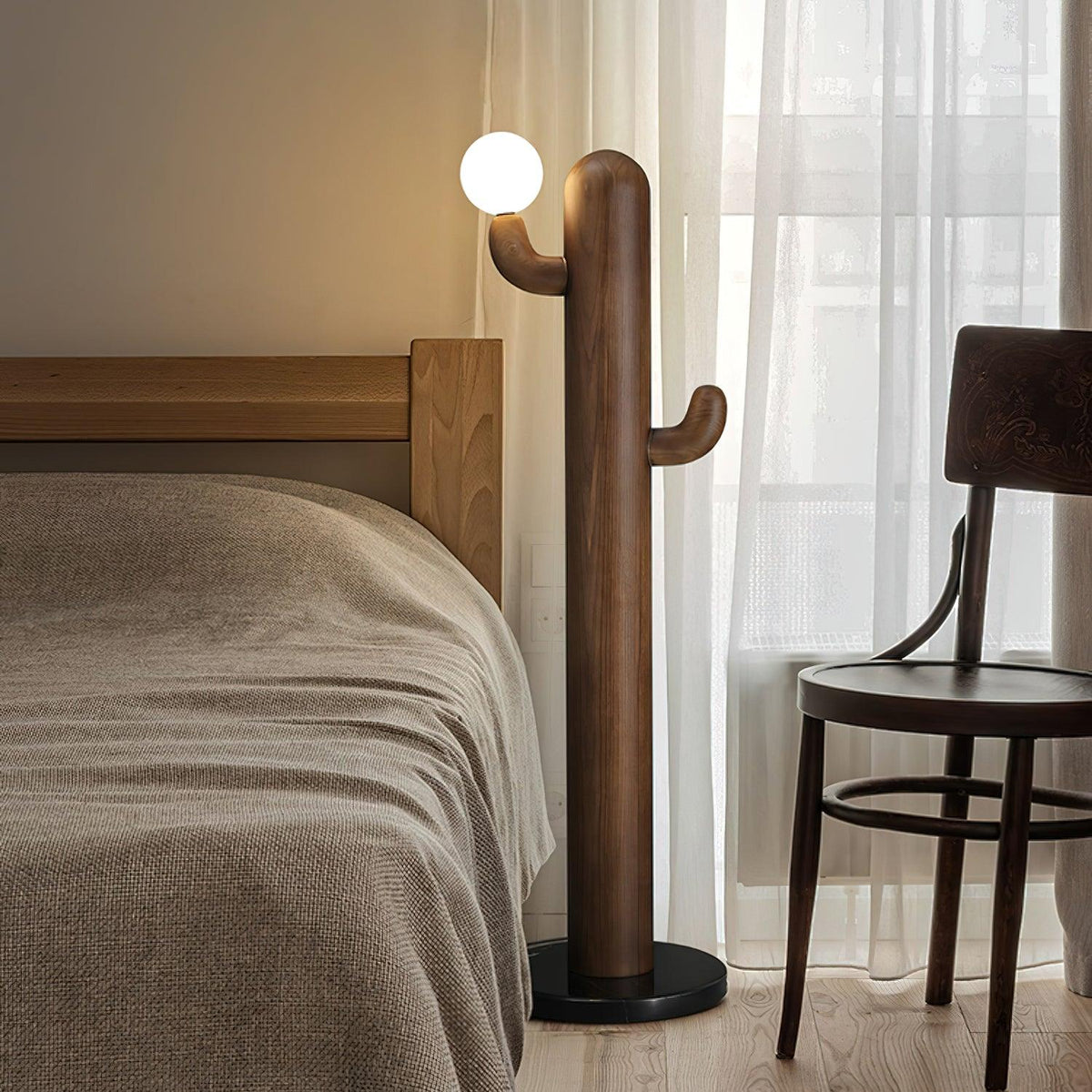 cactus-wood-floor-lamp