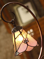 cal-lighting-cotulla-tiffany-table-lamp