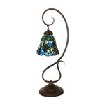 cal-lighting-cotulla-tiffany-table-lamp