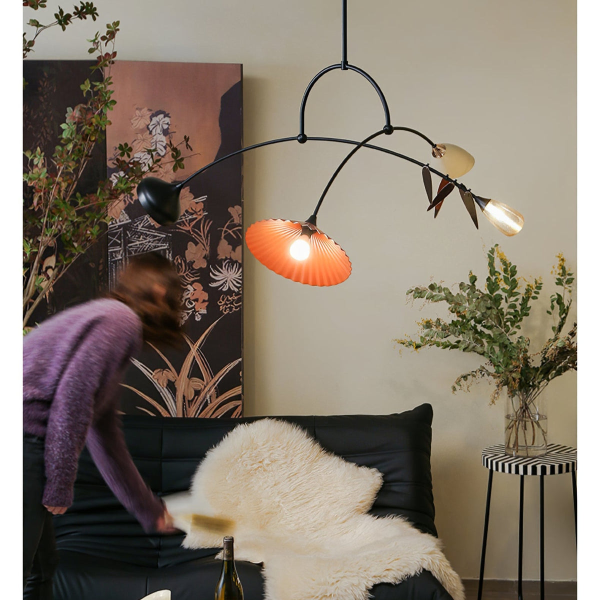 Calibra Mobile Chandelier – Modern Kinetic Glass Pendant Light for Dining Room