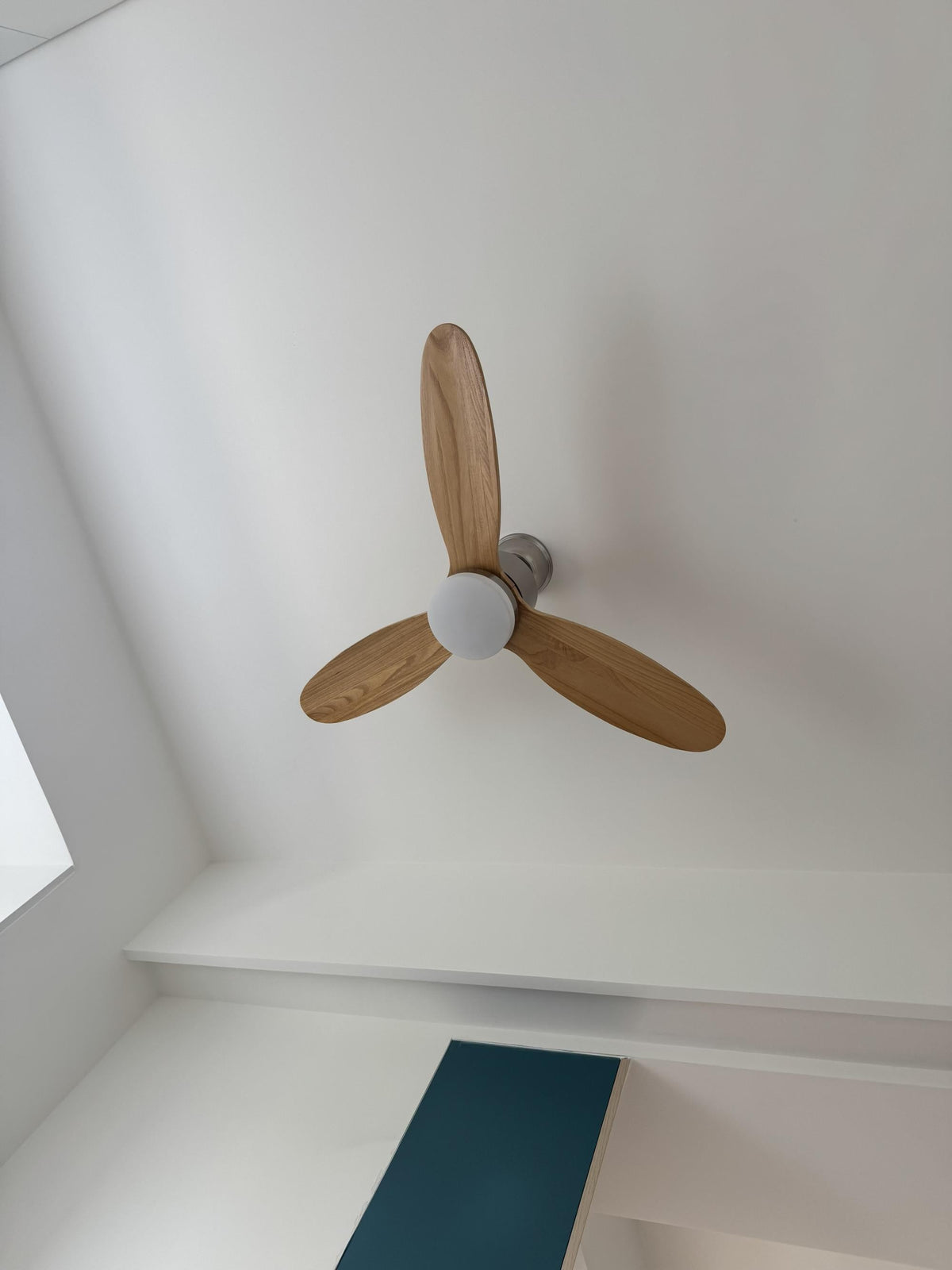 calisse-ceiling-fan-light