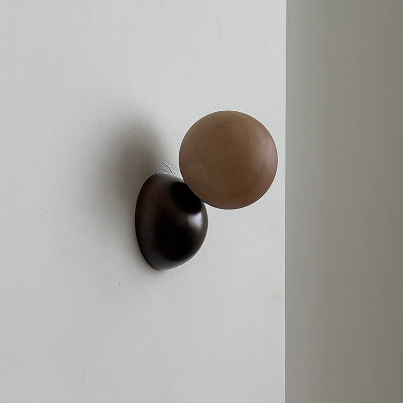callisto-eclipse-wall-lamp
