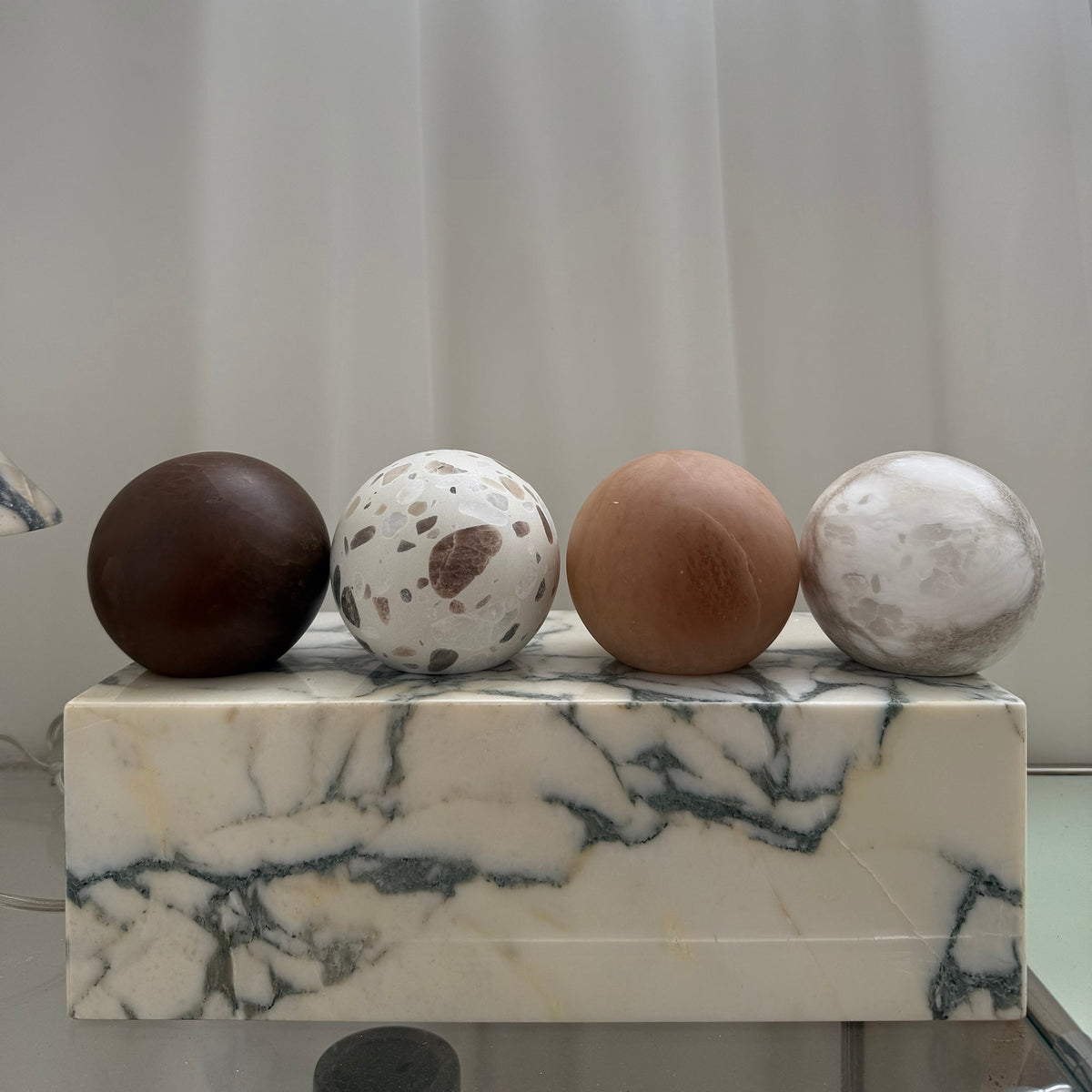 callisto-eclipse-wall-lamp