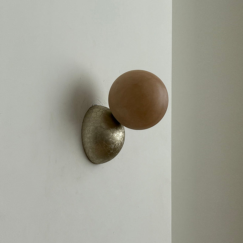 callisto-eclipse-wall-lamp