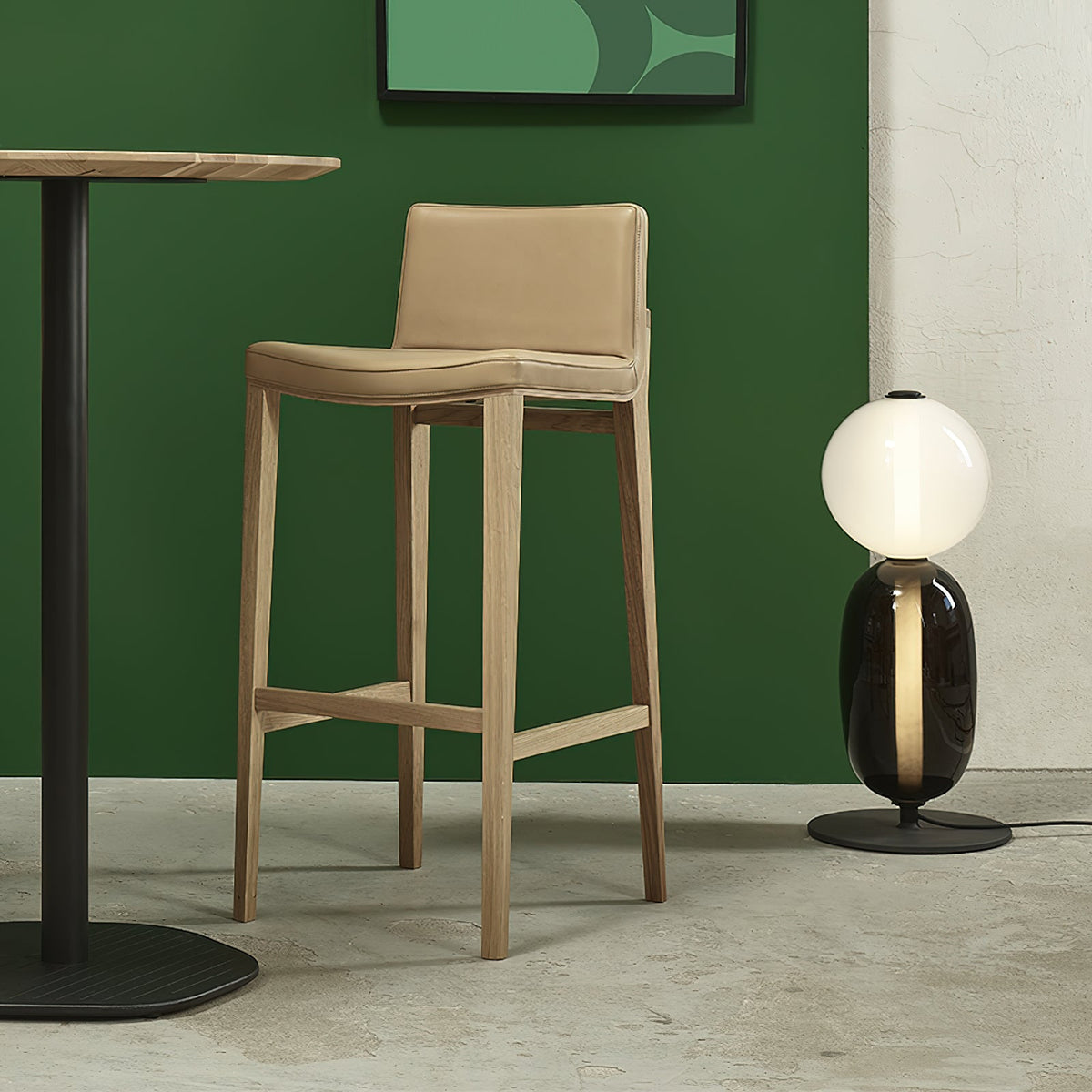 stained-glass-table-lamp