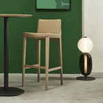stained-glass-table-lamp