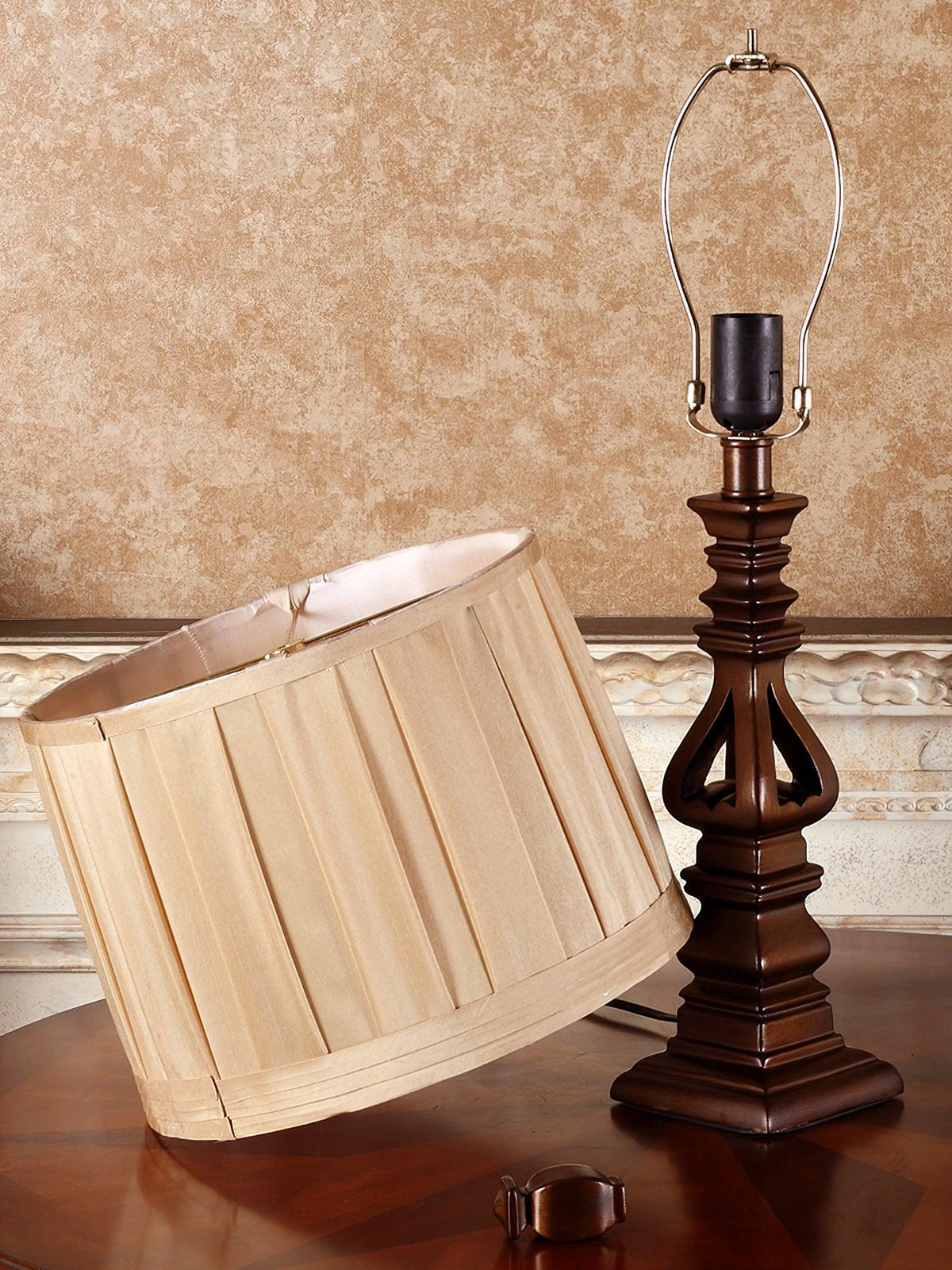 canora-traditional-vintage-table-lamp