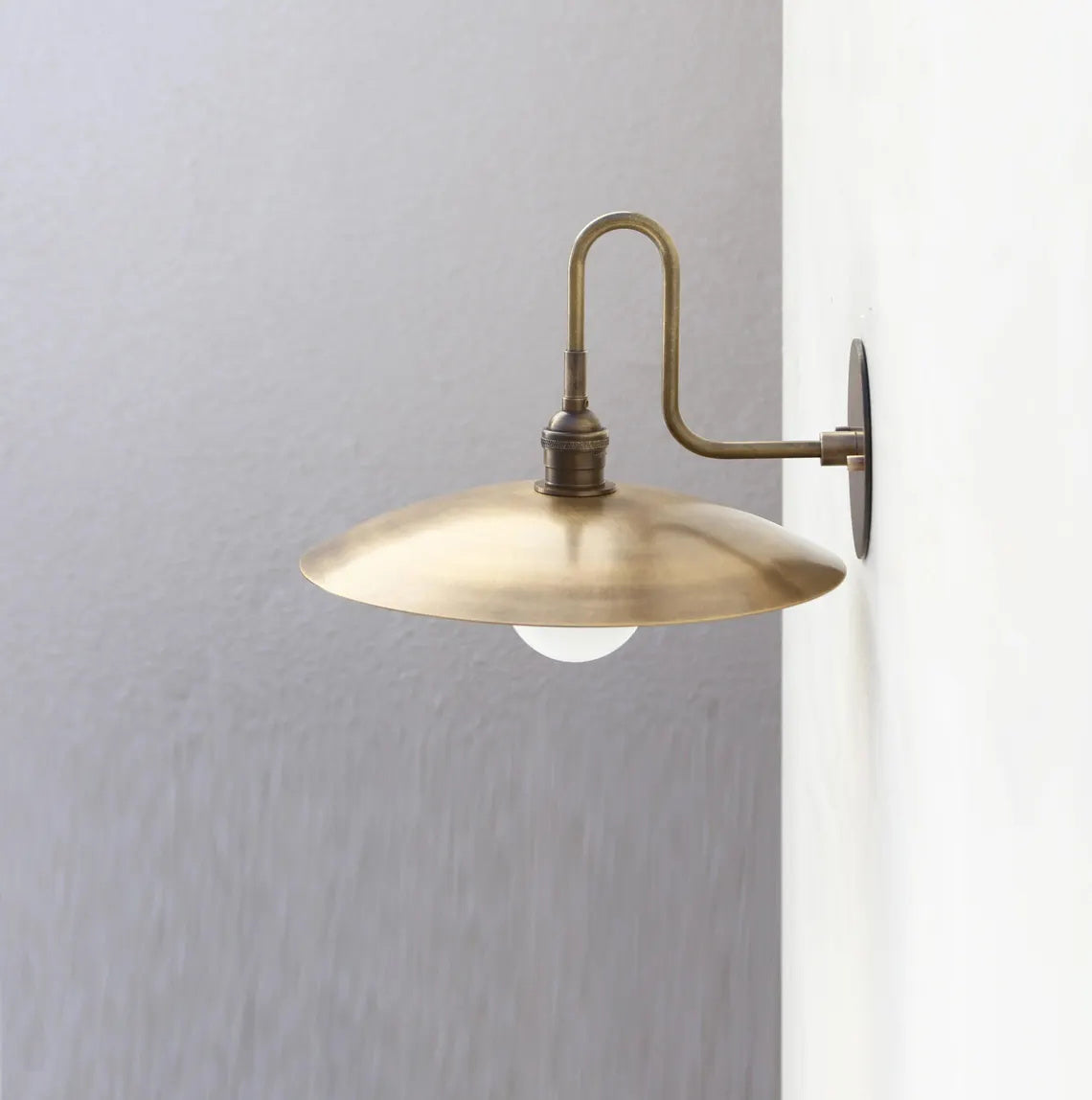 cantina-wall-lamp