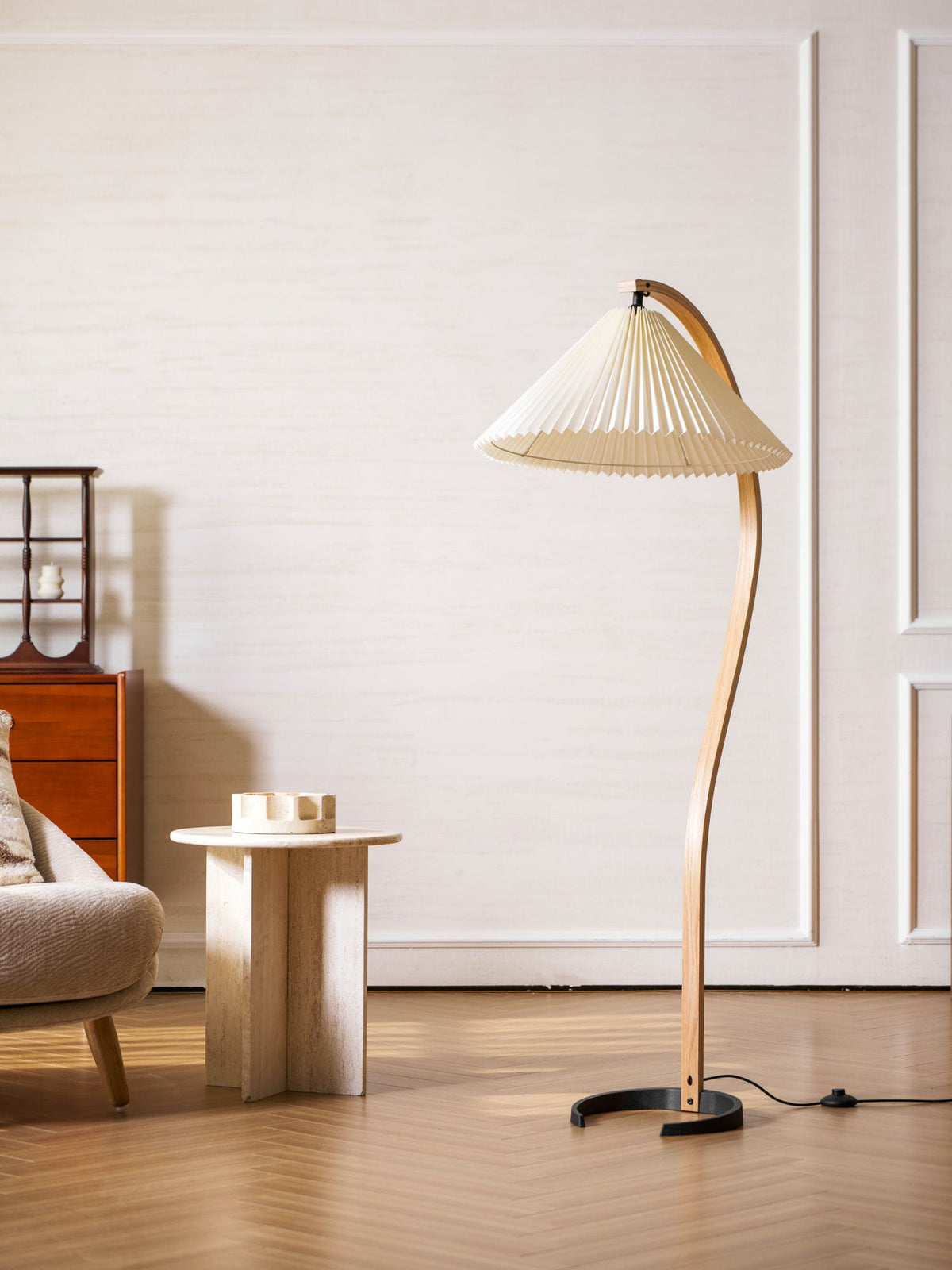 caprani-floor-lamp