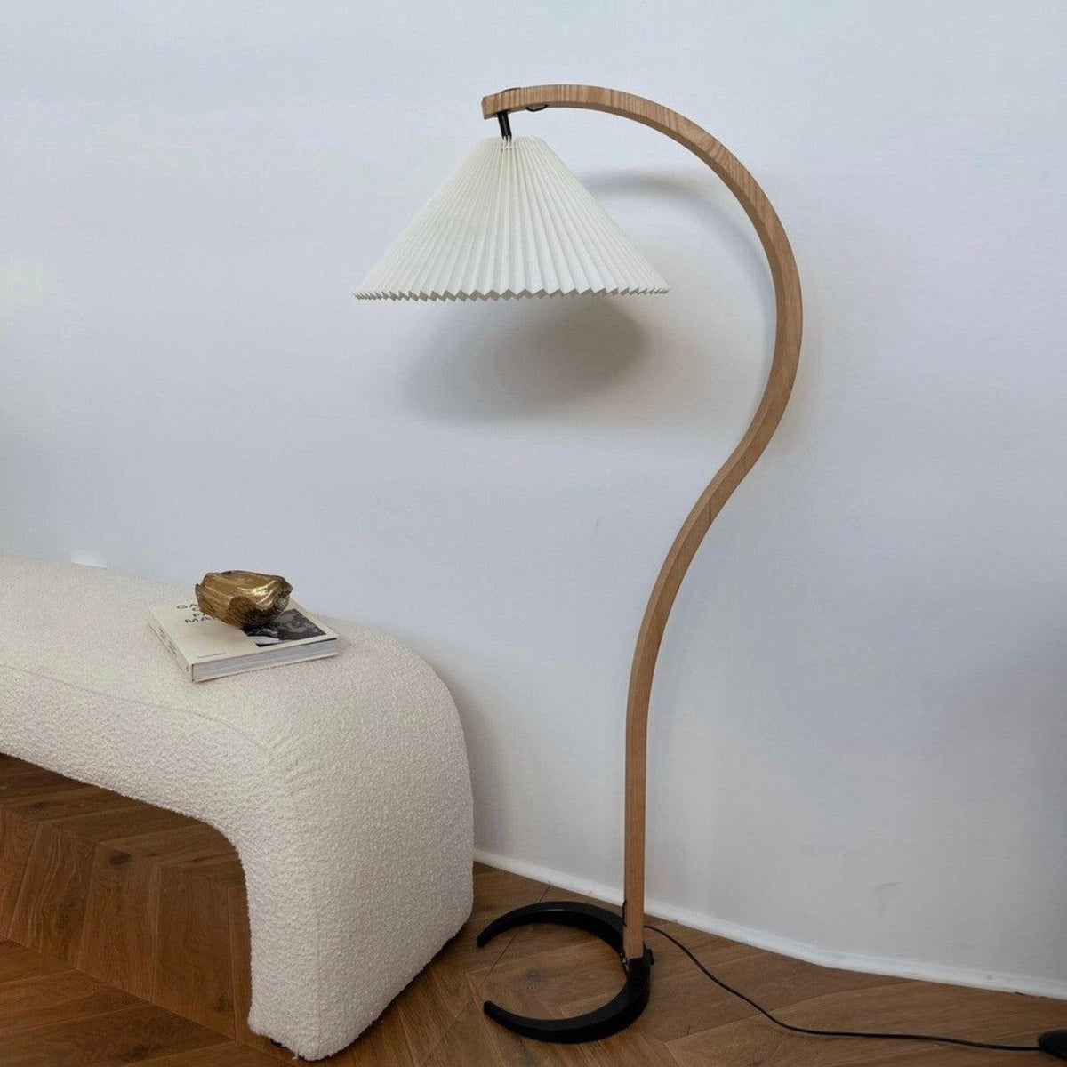 caprani-floor-lamp