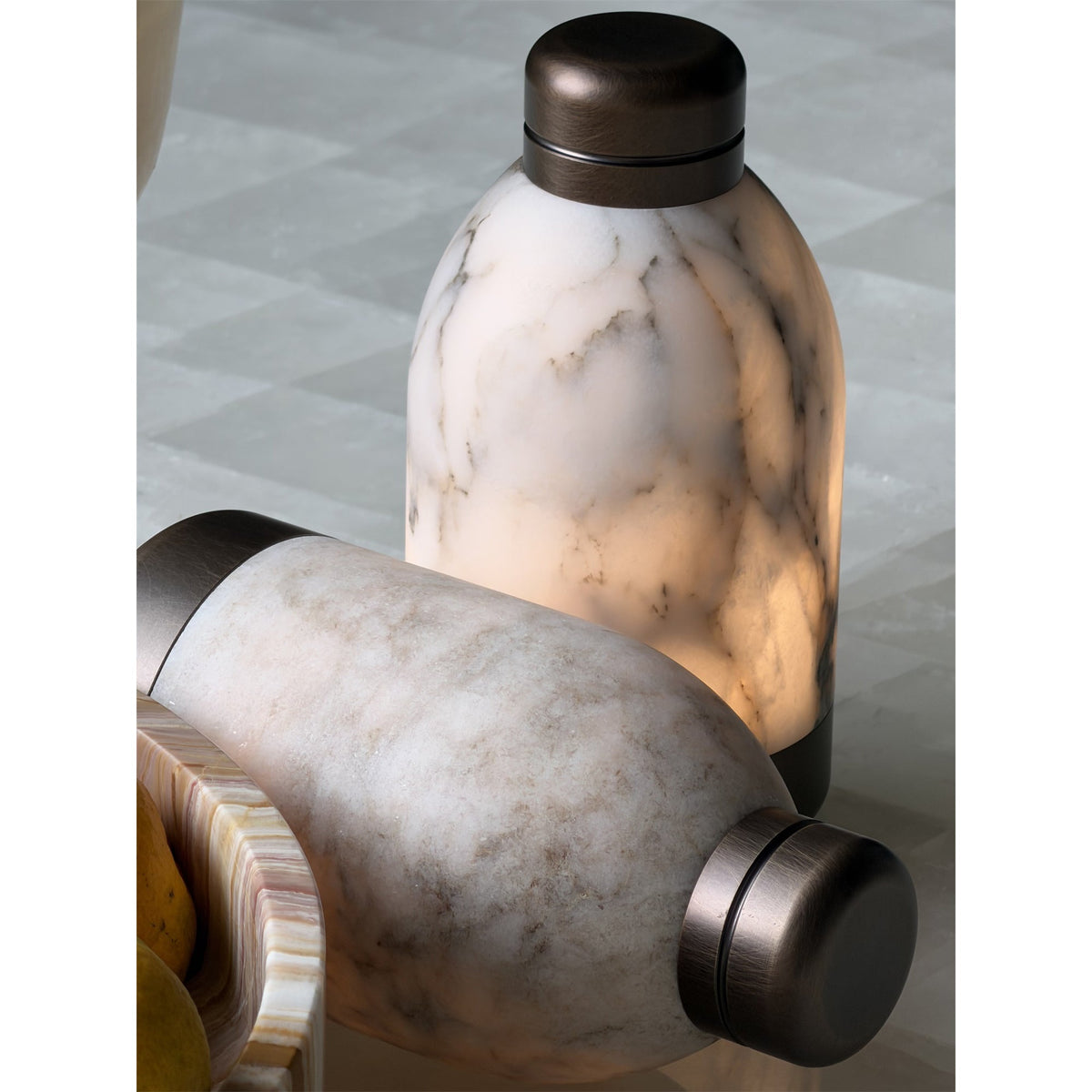 capsule-marble-table-lamp-built-in-battery
