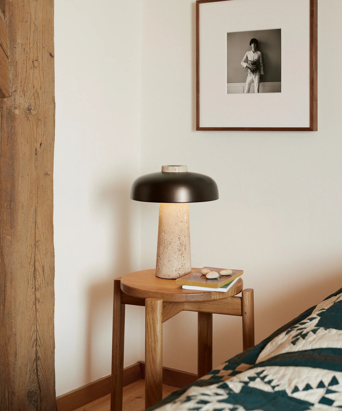 carla-travertine-table-lamp