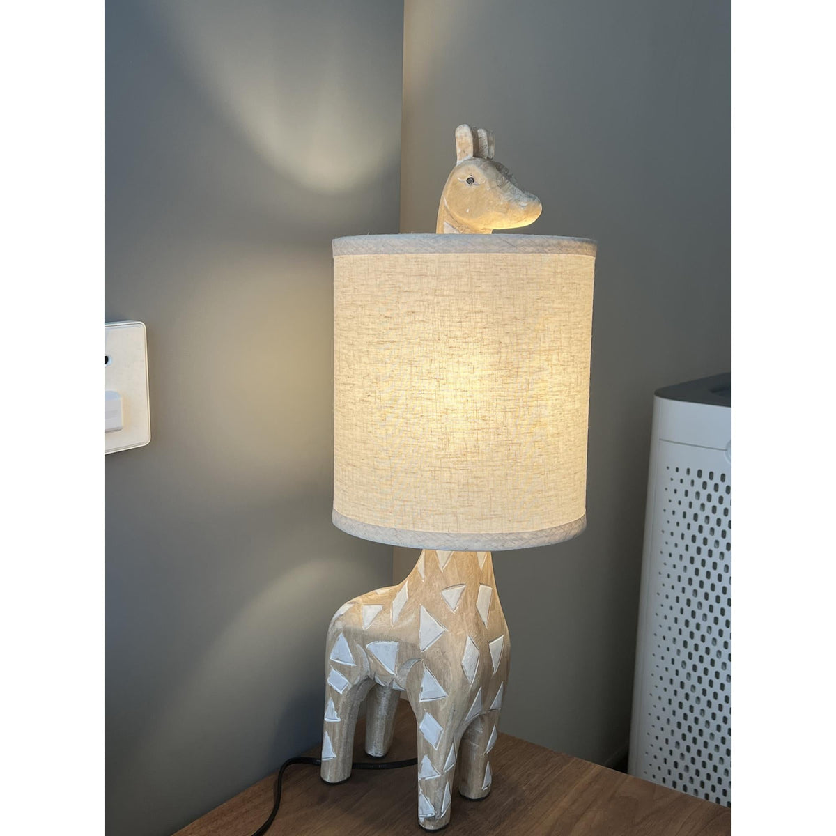carved-wood-animal-table-lamp