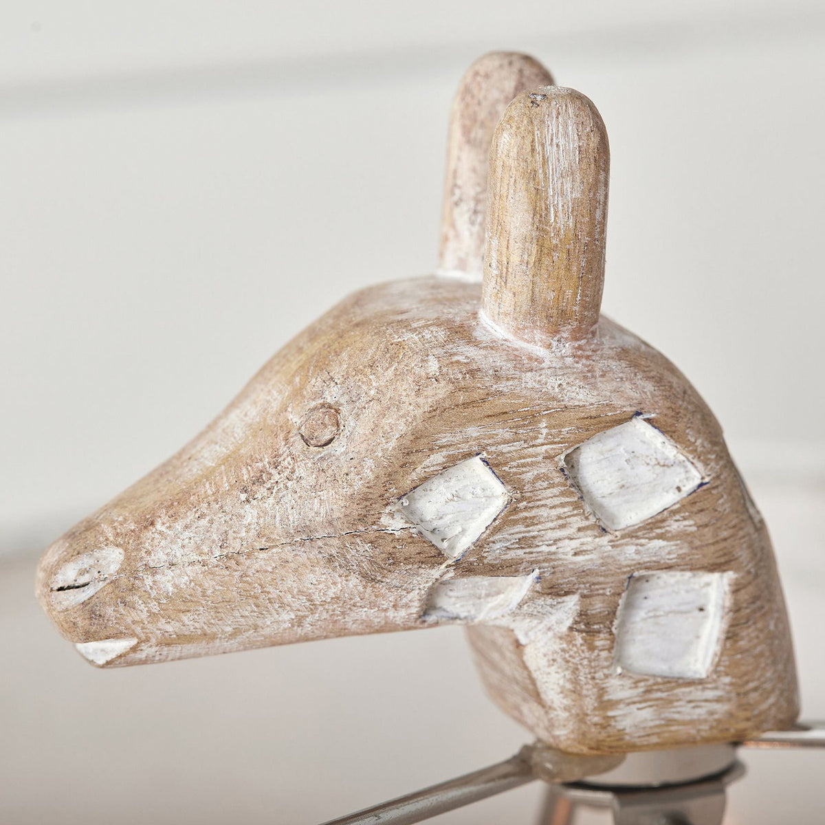 carved-wood-animal-table-lamp
