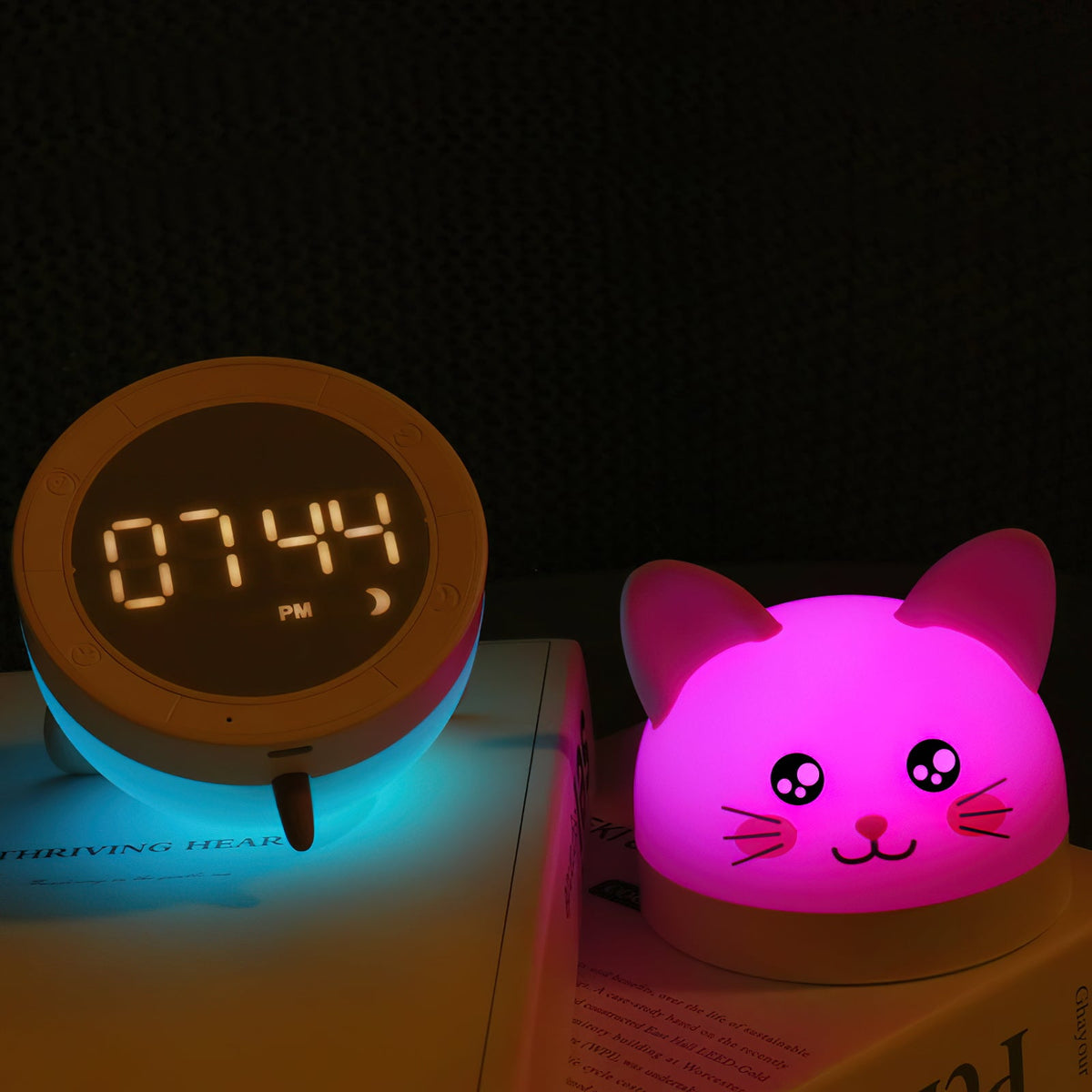 cat-mouse-clock-night-light
