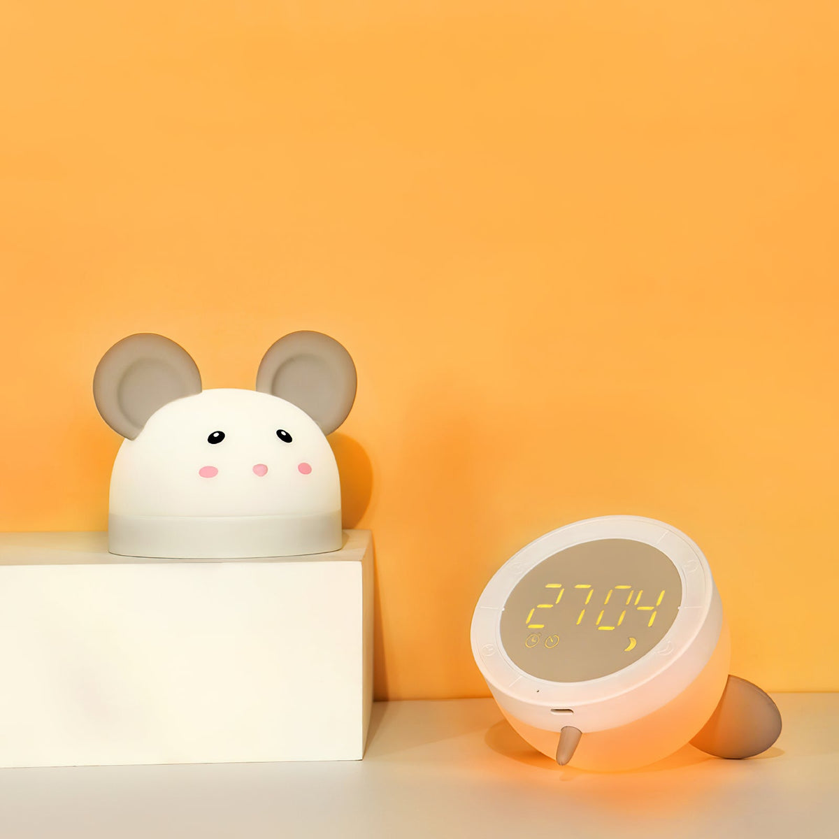 cat-mouse-clock-night-light